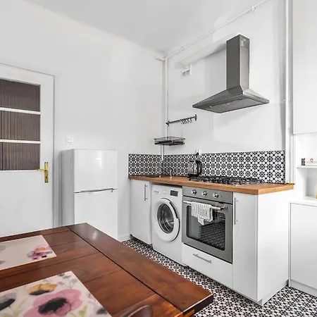 Stylish On Saska Kepa Apartment Warsaw