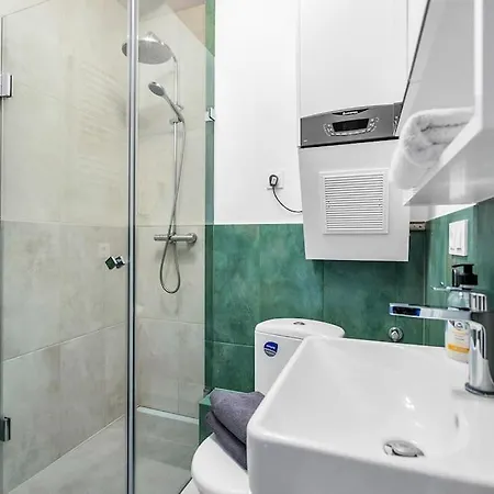 Stylish On Saska Kepa Apartment Warsaw